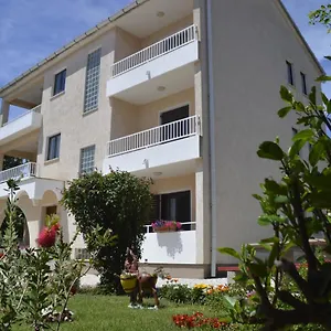  Apartment Lidija